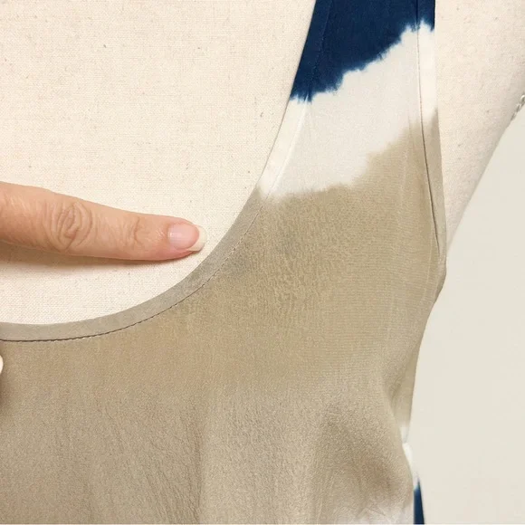 Joie Silk Tie Dye Sleeveless Scoop Neck Isidora Romper XS Ivory Beige Navy FLAWS - Picture 10 of 13